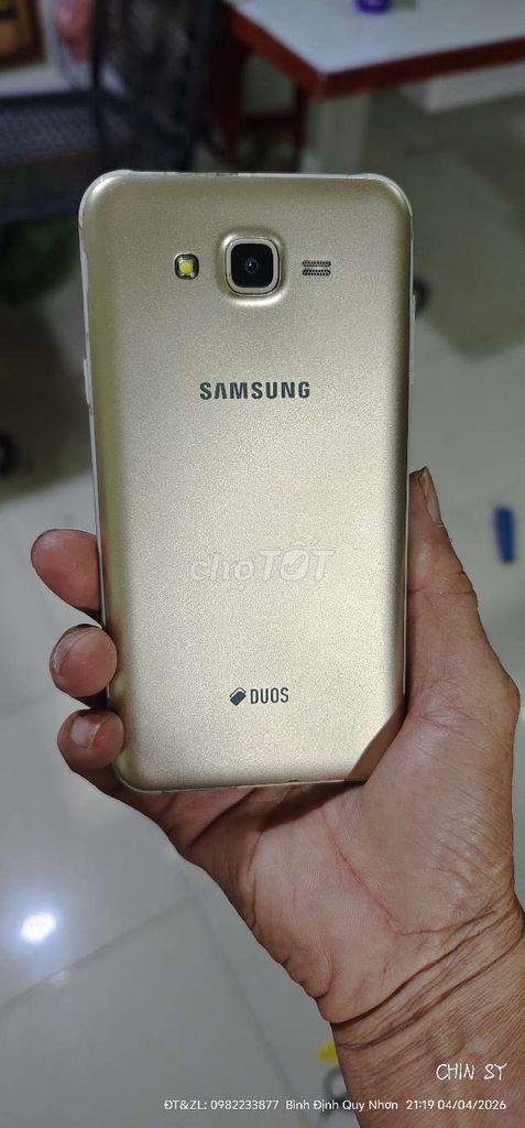 Samsung J7 Vàng đồng Treo logo. Mua bán Điện thoại tại Thành phố Qui Nhơn Bình Định được đăng bởi CHÍN SỸ  1968 hình 1