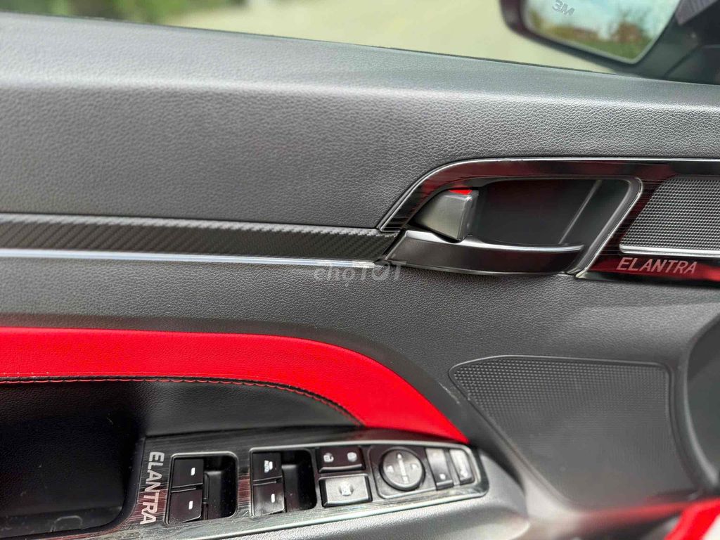 Hyundai Elantra 2018 Sport 1.6 AT - 53000 km. Mua bán Ô tô tại Thành phố Biên Hòa Đồng Nai được đăng bởi lê văn thắng hình 10
