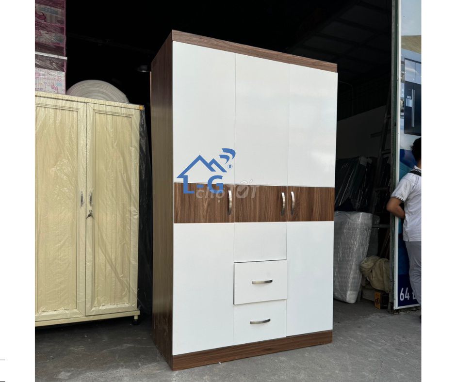 Tủ quần áo-Tủ gỗ\-Tủ quần áo\-Tủ quần áo-\Tủ gỗ-. Mua bán Tủ, kệ gia đình tại Quận 4 Tp Hồ Chí Minh được đăng bởi NỘI THẤT LÂM GIA PHÁT  hình 1