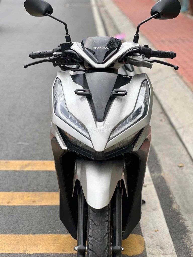 Honda Vario 150 2021 Bạc đen 15.000km. Mua bán Xe máy tại Quận 11 Tp Hồ Chí Minh được đăng bởi Hưng Từ hình 2