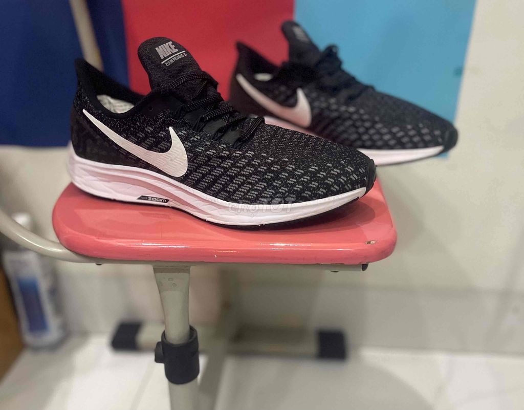 Giày nike Pegasus 37, size 42,chính hãng , đẹp ,