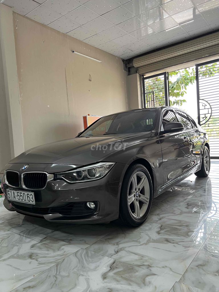 BMW 3 Series 2013 320i - 90000 km hiếm cọp