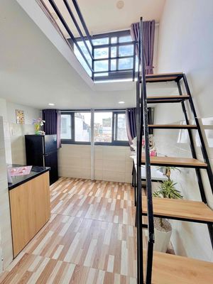 Duplex gác cao cửa sổ thoáng mát-Ngay cầu Chữ Y