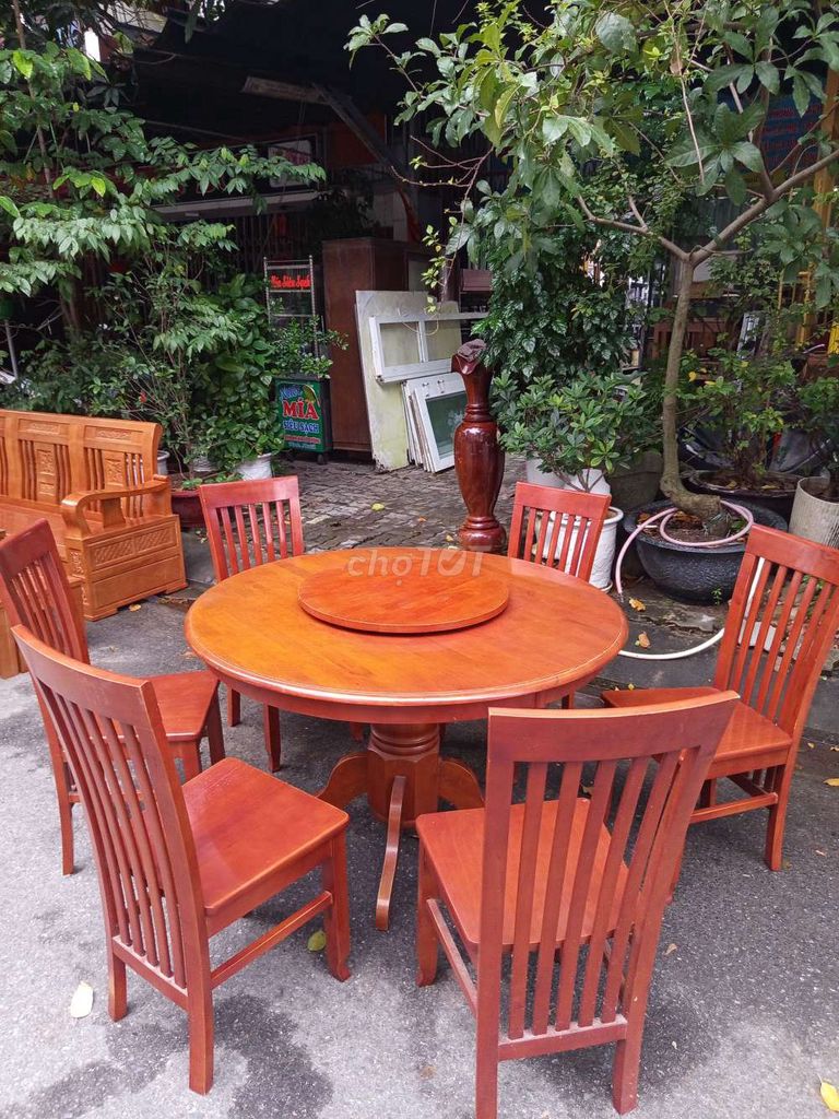 Bàn ăn 6 ghế gỗ tự nhiên Nâu đỏ. Mua bán Bàn ghế tại Quận Cẩm Lệ Đà Nẵng được đăng bởi Ngọc Hân hình 1