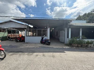 Bán gấp căn nhà ở 1/ Lê Minh Nhựt-Tân Thông Hội 212m2 SHR giá 1 tỉ 050
