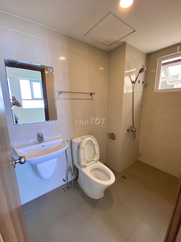 chính chủ cho thuê 3 pn trống 8tr