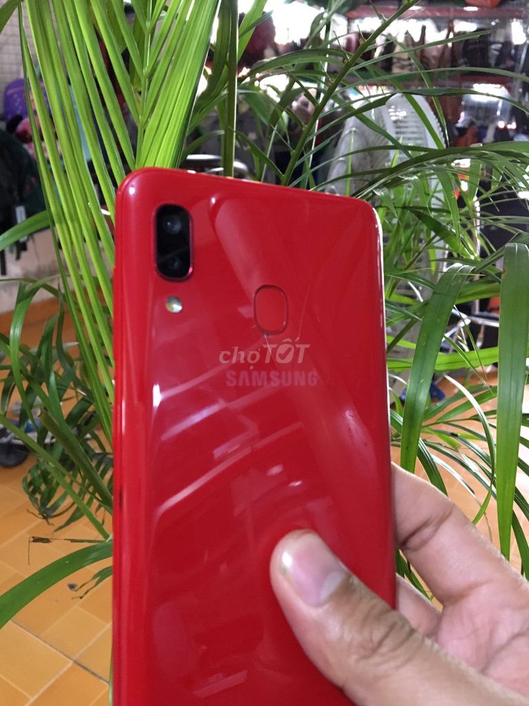 0982979579 - Samsung A20. 3G/32G, màu đỏ cực đẹp, nguyên zin