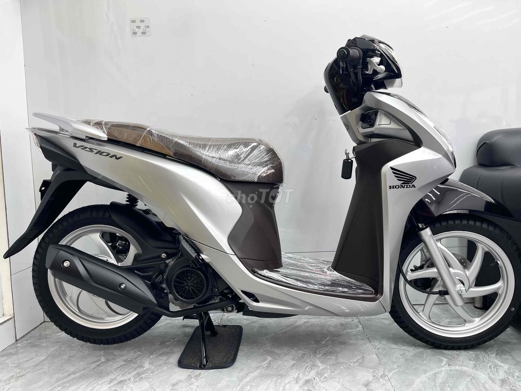 Honda Vision 2019 Bạc Porsche. Mua bán Xe máy tại Huyện Châu Thành Đồng Tháp được đăng bởi Gia Kiệt  hình 3