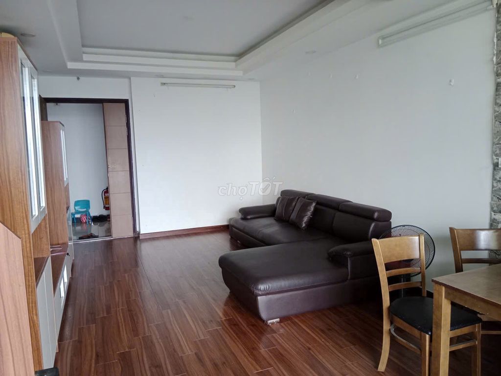 Cho thuê căn hộ chung cư 2 phòng ngủ khu Cầu Diễn