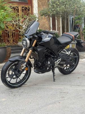 Honda CB300 siêu lướt có trả góp trao đổi ✅. Mua bán Xe máy tại Quận Hoàng Mai Hà Nội được đăng bởi Phú Lý