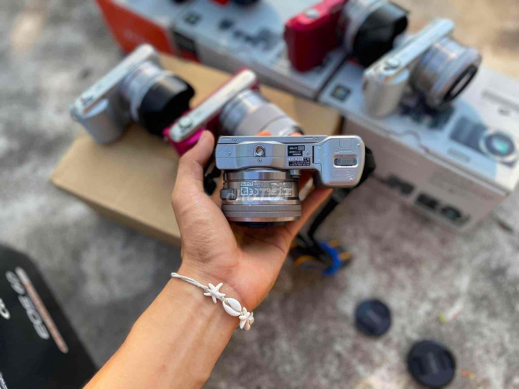 Máy ảnh Sony NEX-5 Bạc. Mua bán Máy ảnh, Máy quay tại Quận Bình Tân Tp Hồ Chí Minh được đăng bởi Tiệm máy ảnh của Tẻ hình 1