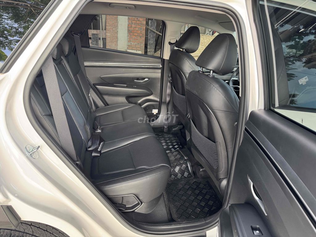 Hyundai Tucson 2023 2.0 AT Tiêu chuẩn - 24635 km. Mua bán Ô tô tại Thành phố Nha Trang Khánh Hòa được đăng bởi Anh Hải hình 9