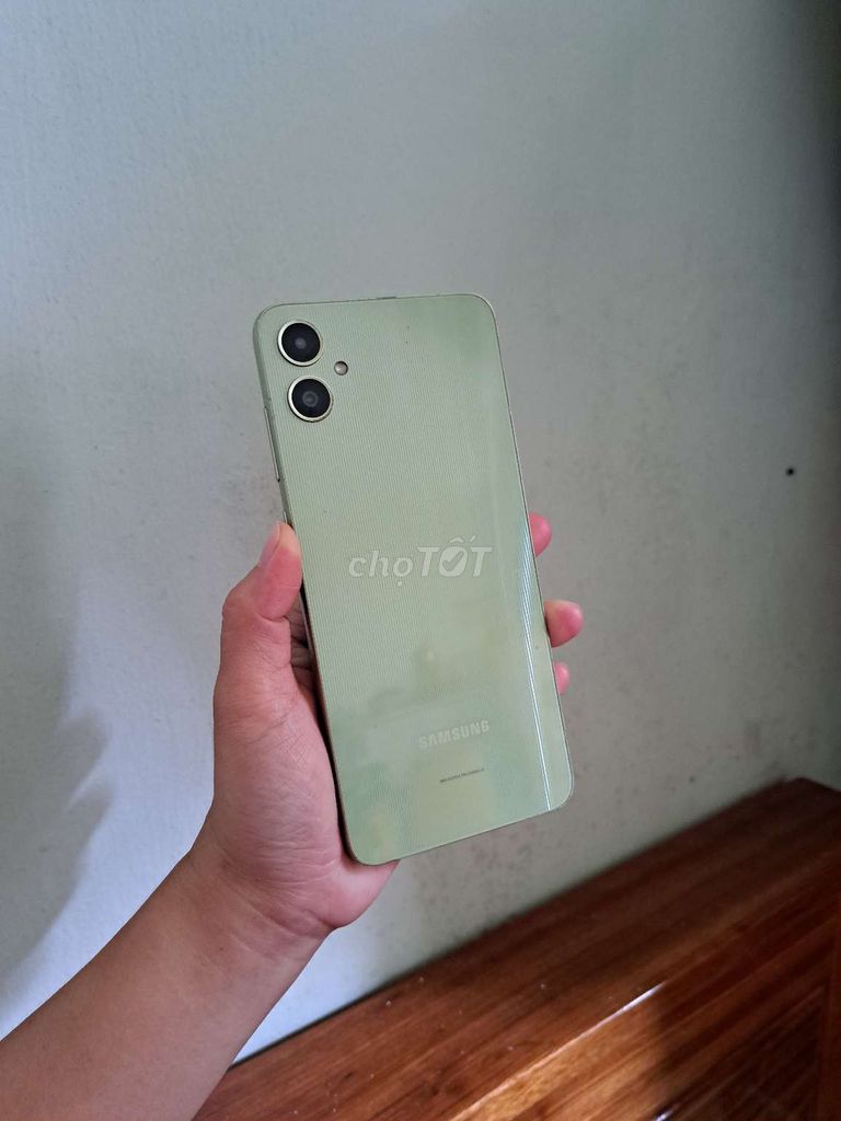 Samsung A05 128GB Xanh Mới 99%. Mua bán Điện thoại tại Quận Hải Châu Đà Nẵng được đăng bởi Nguyễn hoàng long hình 1