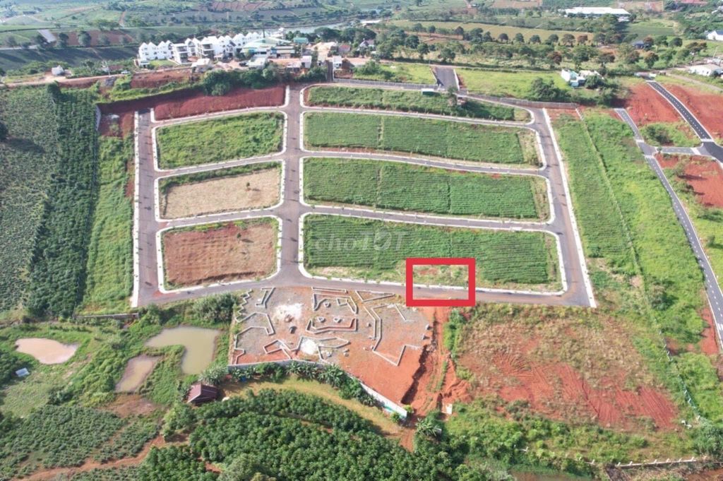 Bán lỗ 50% lô đất đối diện đồi chè Tâm châu Lộc Tân - Giá 450 triệu