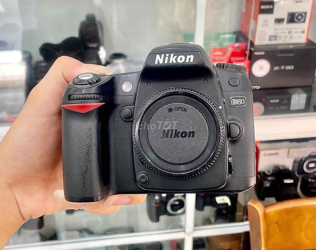 Máy ảnh Nikon D80 Đen. Mua bán Máy ảnh, Máy quay tại Quận 3 Tp Hồ Chí Minh được đăng bởi Nguyễn Quang Minh hình 1