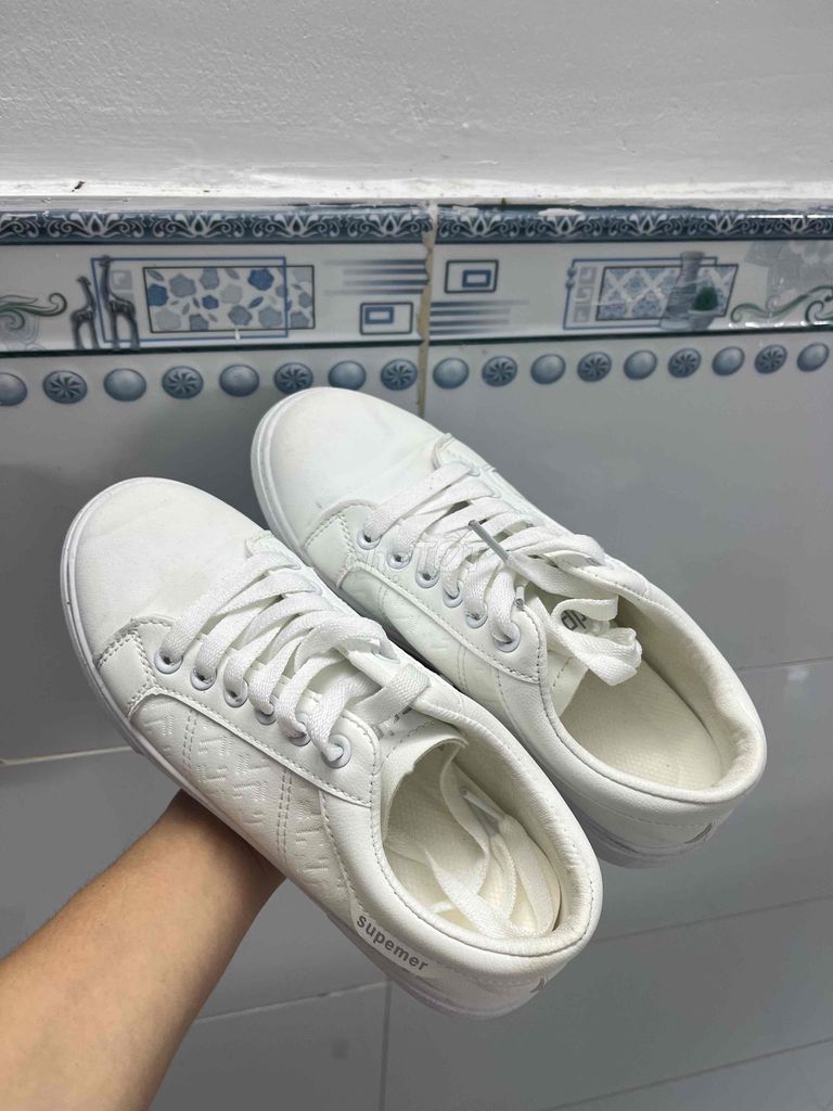 Giày thể thao Supemer Trắng Unisex Bền. Mua bán Giày dép tại Huyện Nhà Bè Tp Hồ Chí Minh được đăng bởi Vân hình 1