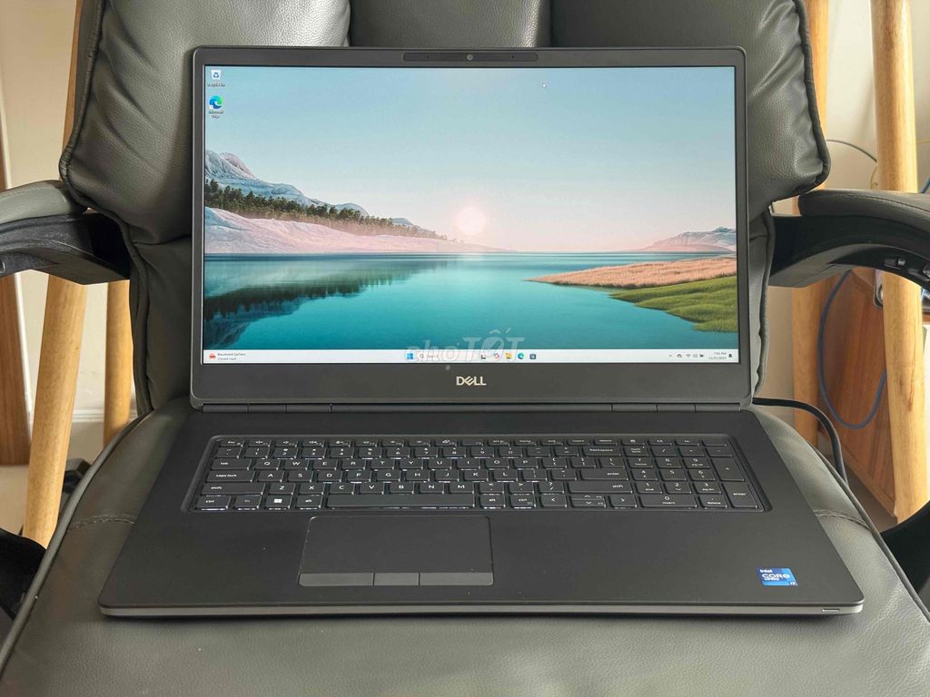 Dell Precision 7760 i7 11850H RTX A4000 FHD500