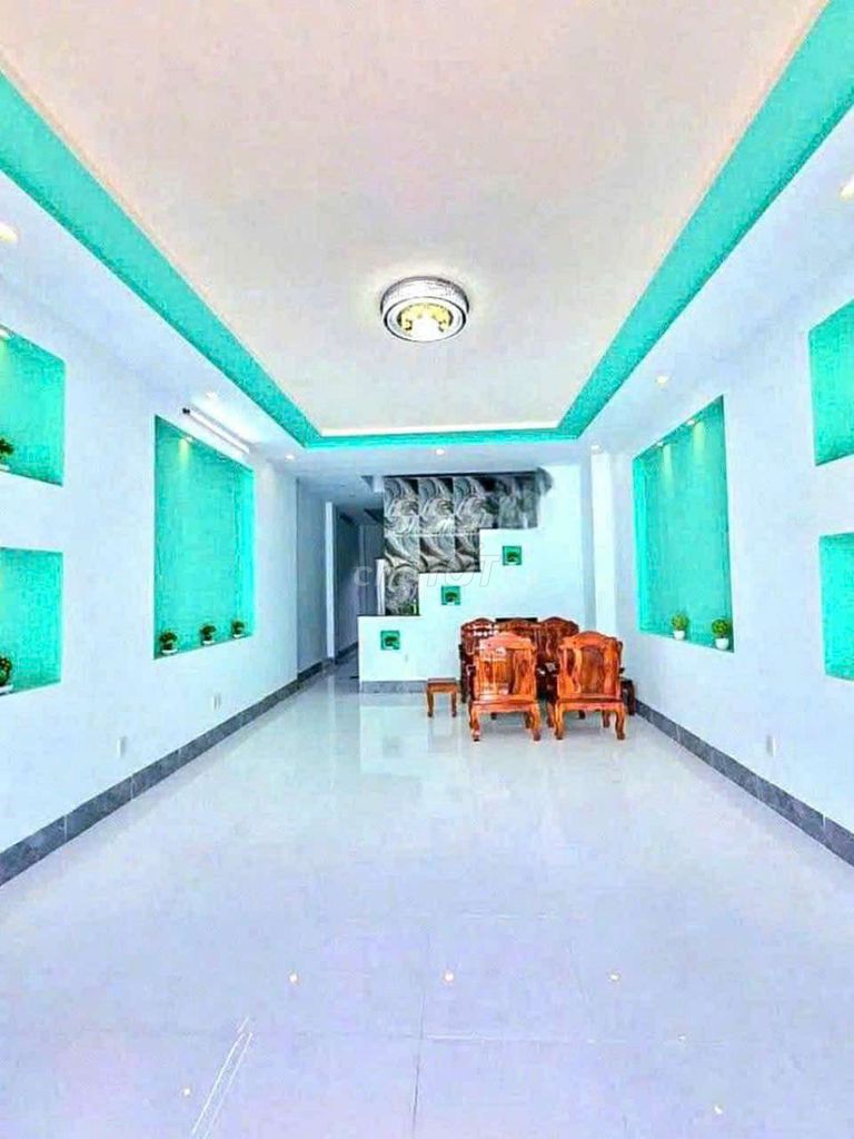 VỊ TRÍ ĐẮC ĐỊA mà GIÁ KHÁ RẺ: NHÀ MT NGUYỄN HOÀNG - 80m² ngang 5m 2 tg