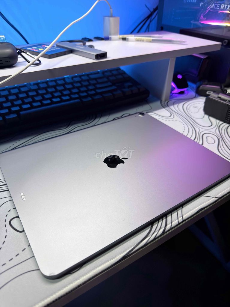Combo IPAD AIR M3 13inch + Magic keyboard. Mua bán Máy tính bảng tại Quận Cái Răng Cần Thơ được đăng bởi Kay Bee hình 1