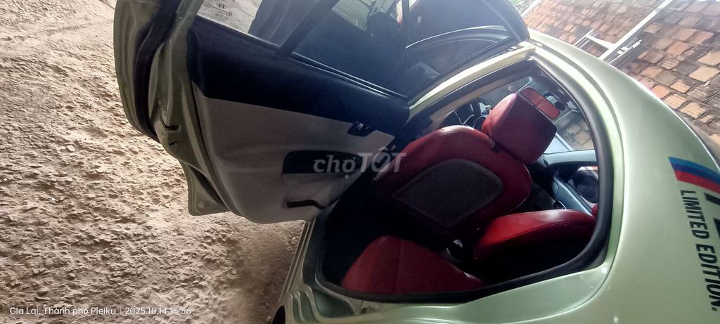 Cần bán Hyundai accent SX 2009 máy 1.4  - 40000 km. Mua bán Ô tô tại Thành phố Pleiku Gia Lai được đăng bởi nguyễn hùng gia lai hình 6