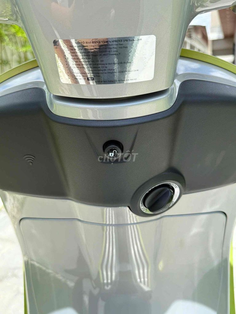 VespaSprint Tech 150cc 2025 mới lăn bánh 210 km. Mua bán Xe máy tại Quận Cái Răng Cần Thơ được đăng bởi Cửa Hàng Xe Máy Quang Sang hình 5