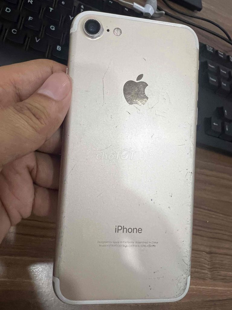 Apple iPhone 7 128GB Vàng. Mua bán Điện thoại tại Quận Nam Từ Liêm Hà Nội được đăng bởi Kiên hình 1
