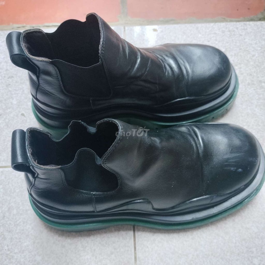 Giày bốt nam Bottega Veneta da 39. Mua bán Giày dép tại Huyện Thoại Sơn An Giang được đăng bởi Tống Giang hình 1