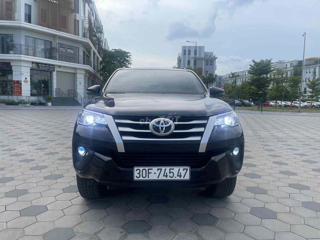 Toyota Fortuner 2019 2.4G 4x2 MT cá nhân 1 chủ