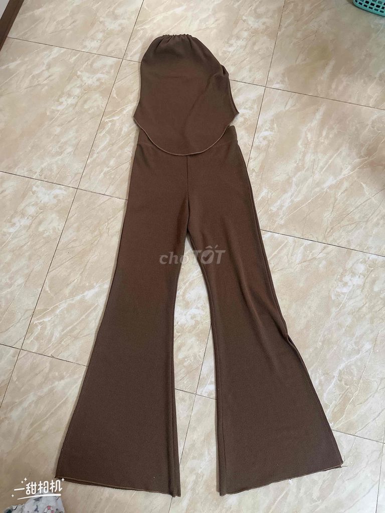 Bộ quần áo Nữ Vải gân Nâu Dưới 60kg. Mua bán Quần áo tại Quận Bình Thạnh Tp Hồ Chí Minh được đăng bởi Nguyễn Ngọc Bích hình 1