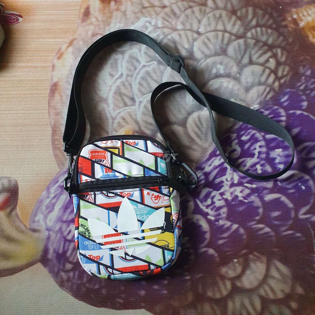 Túi đeo chéo Adidas Unisex Vải. Mua bán Túi xách tại Quận Ngô Quyền Hải Phòng được đăng bởi Mr Trần hình 1