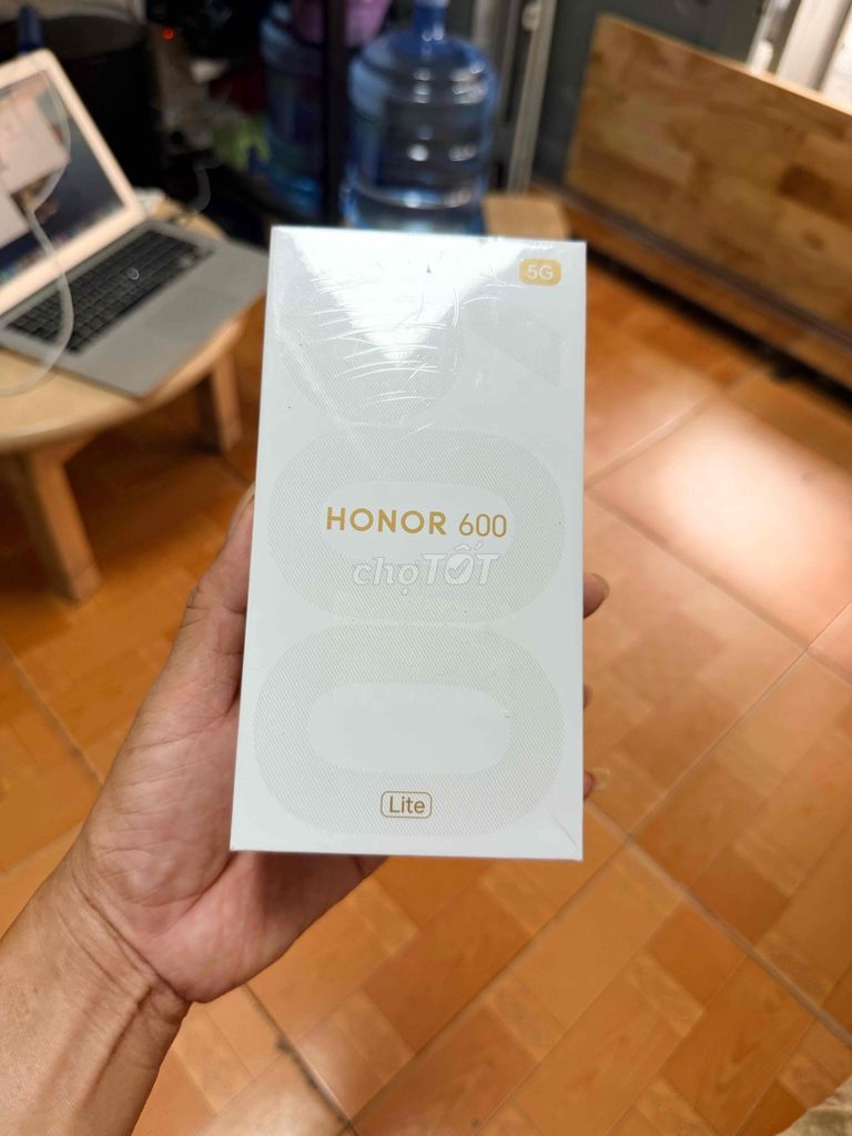 Honor 600 Lite 5G 8GB/256GB Vàng new chưa active. Mua bán Điện thoại tại Quận 6 Tp Hồ Chí Minh được đăng bởi Chuyên mua bán điện thoại laptop hình 1