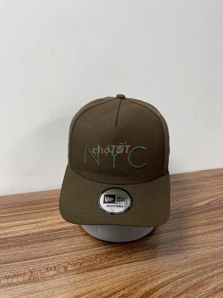 Nón New Era size 54-56 Giá: 250k. Mua bán Phụ kiện thời trang khác tại Quận Đống Đa Hà Nội được đăng bởi Chất Secondhand hình 1