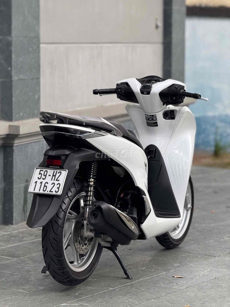 SH 150i 2022 TRẮNG LƯỚT BSTP. Mua bán Xe máy tại Thành phố Thủ Đức Tp Hồ Chí Minh được đăng bởi Vũ Vũ hình 3