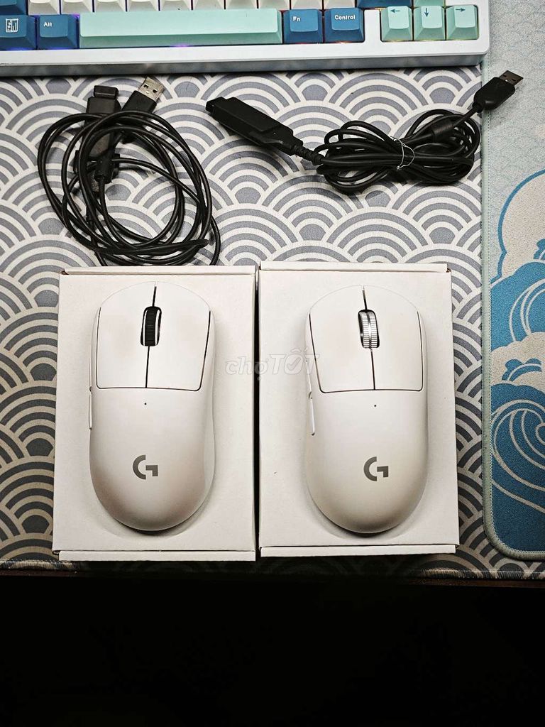 Chuột Logitech Gpro X Superlight trắng nobox. Mua bán Phụ kiện (Màn hình, Chuột...) tại Quận Hai Bà Trưng Hà Nội được đăng bởi Nguyễn Minh Hiếu hình 1