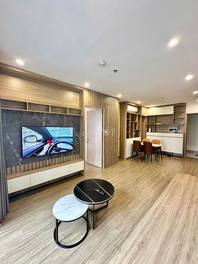2-комнатная квартира в VinHomes Ocean Park, 69м2