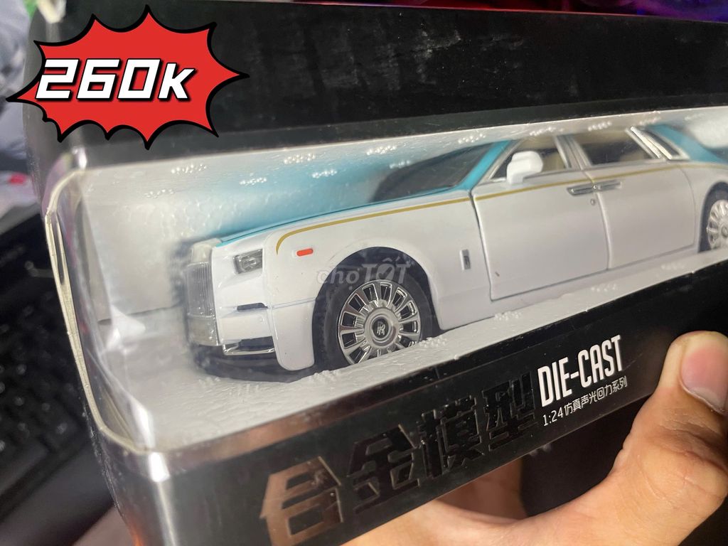 Xe mô hình Rolls Royce Phantom tỉ lệ 1:24