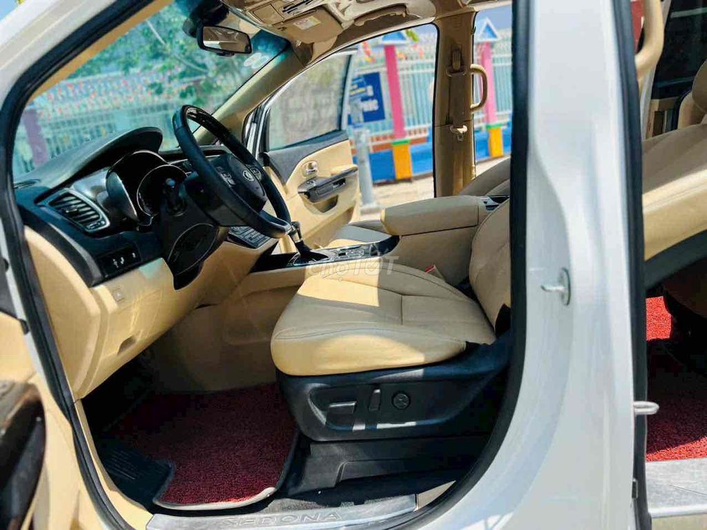 Kia Sedona 2020 Full Option 85.000km. Mua bán Ô tô tại Huyện Hóc Môn Tp Hồ Chí Minh được đăng bởi Đua Phạm hình 12