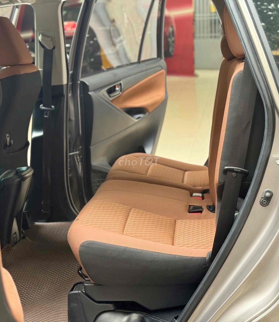 Toyota Innova 2018 2.0E - 116000 km. Mua bán Ô tô tại Thành phố Thủ Đức Tp Hồ Chí Minh được đăng bởi Thùy Phương Toyota hình 10