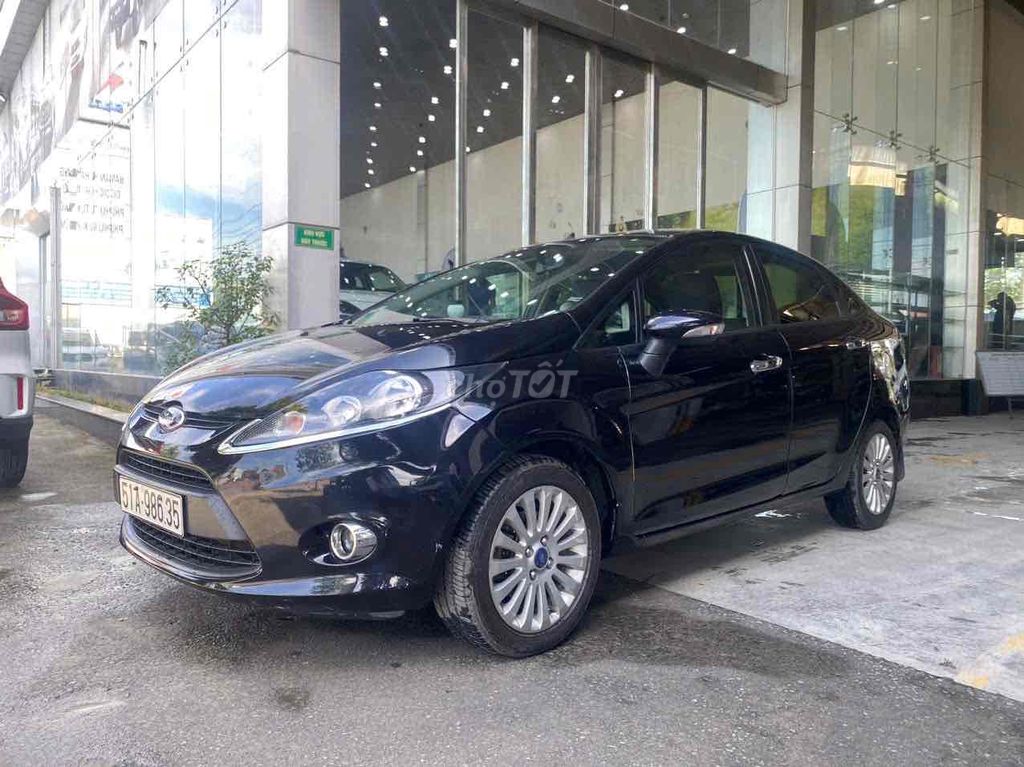 Ford Fiesta 2013 1.6 AT Hatchback - 42000 km. Mua bán Ô tô tại Thành phố Thuận An Bình Dương được đăng bởi Bùi Hoàng Bảo Anh hình 1