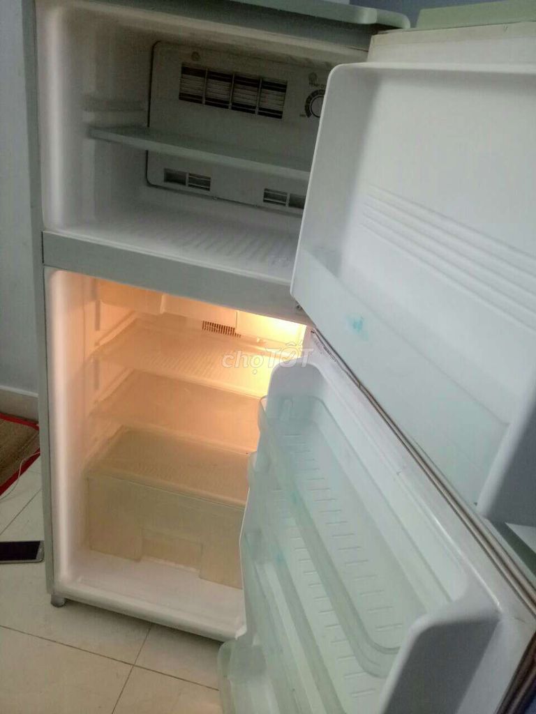 0877057607 - Tủ lạnh Sanyo 180L ko đóng tuyết