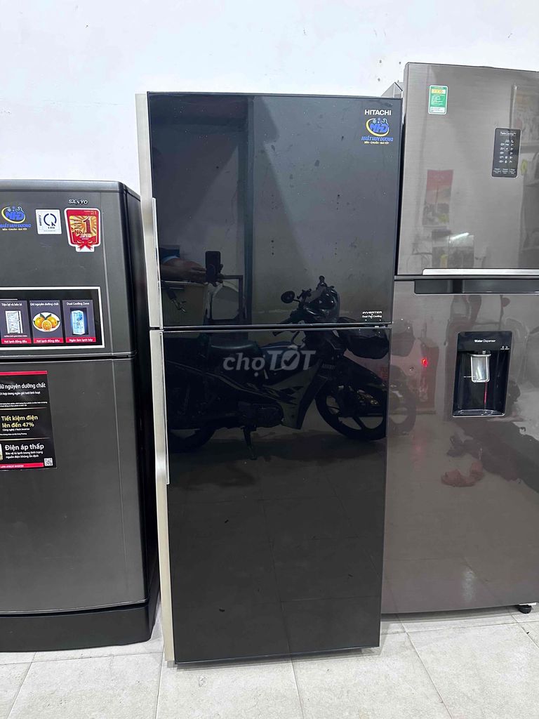 Tủ lạnh Hitachi Inverter 335 lít Đen. Mua bán Tủ lạnh tại Thành phố Biên Hòa Đồng Nai được đăng bởi Đl Hoàng Anh hình 1