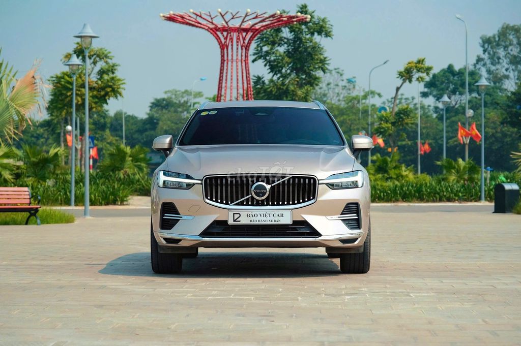 Volvo XC60 T8 Hybrid 2025 Xăng Điện Đặc Biệt