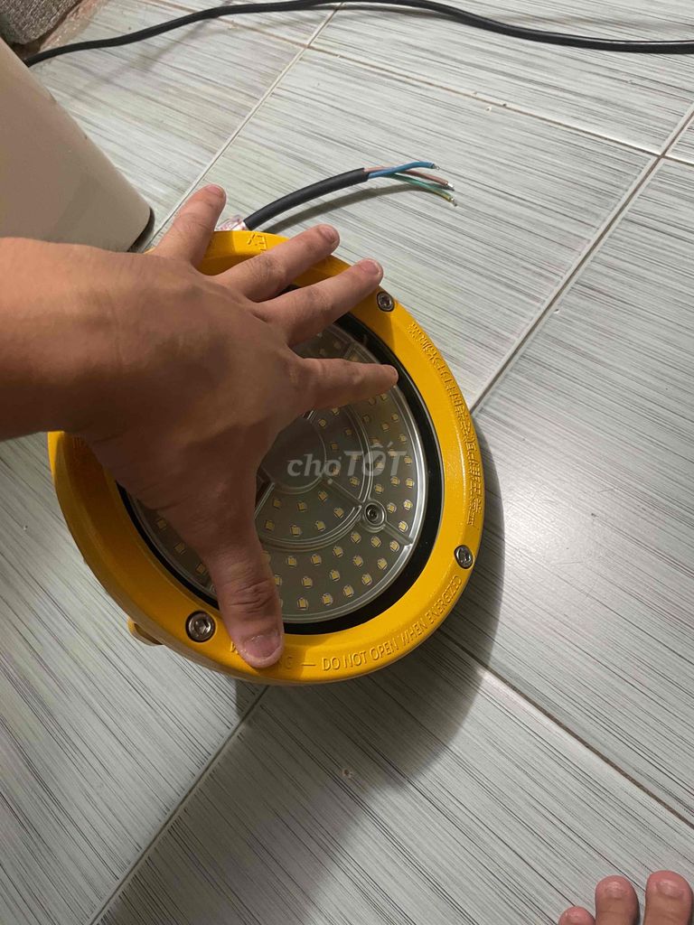 Đèn chống cháy nổ Vàng 50W. Mua bán Đèn tại Quận Bắc Từ Liêm Hà Nội được đăng bởi Tên chưa cung cấp hình 1