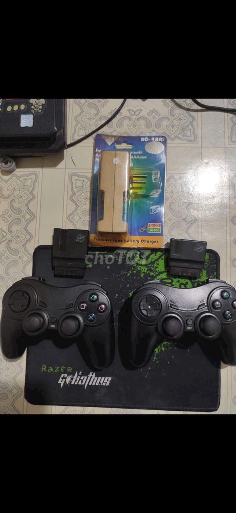 Cặp tay PS2 ko dây Pelican Predator wireless. Mua bán Thiết bị chơi game tại Quận 11 Tp Hồ Chí Minh được đăng bởi Lê Thụy hình 1