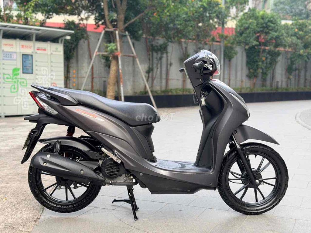 Kymco Candy Hermosa 2021 Xám. Mua bán Xe máy tại Quận Cầu Giấy Hà Nội được đăng bởi Anh Khoa hình 4