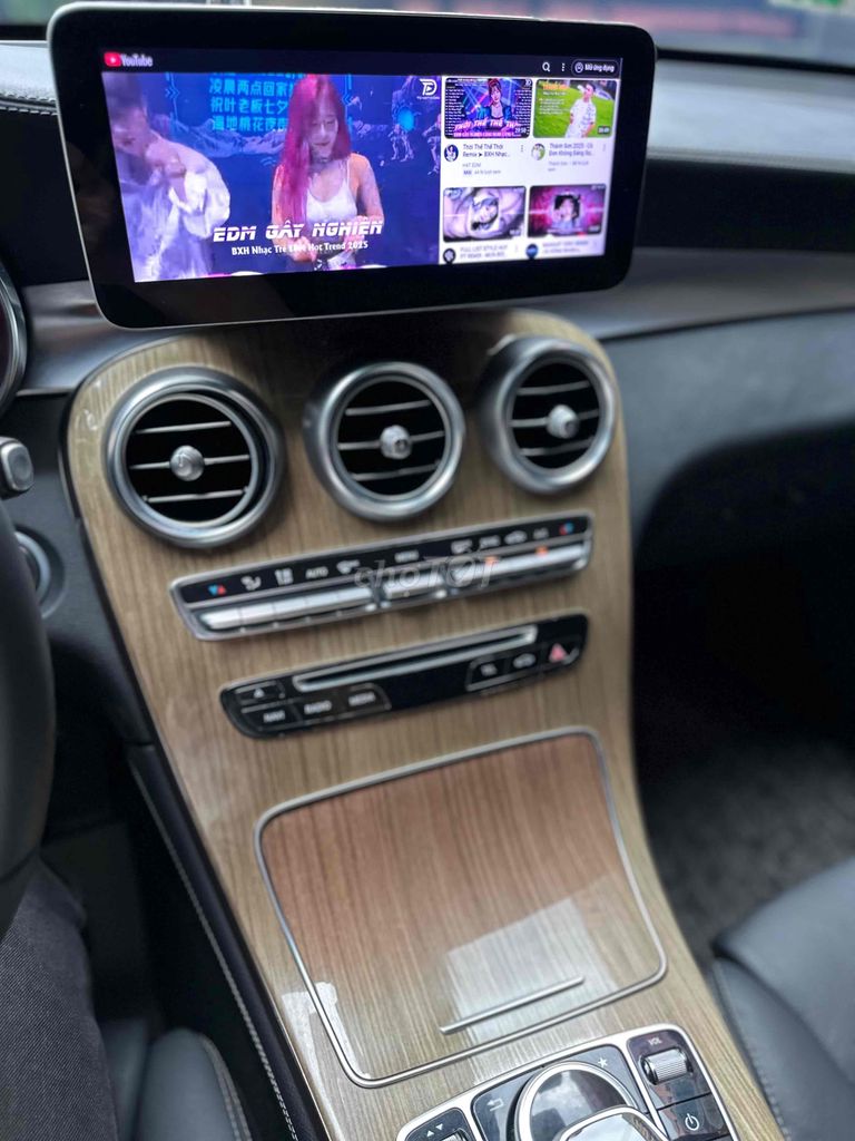 Mercedes GLC 250 4MATIC - 81000 km . Sản xuat 2018. Mua bán Ô tô tại Quận 7 Tp Hồ Chí Minh được đăng bởi Thông Sport  hình 15