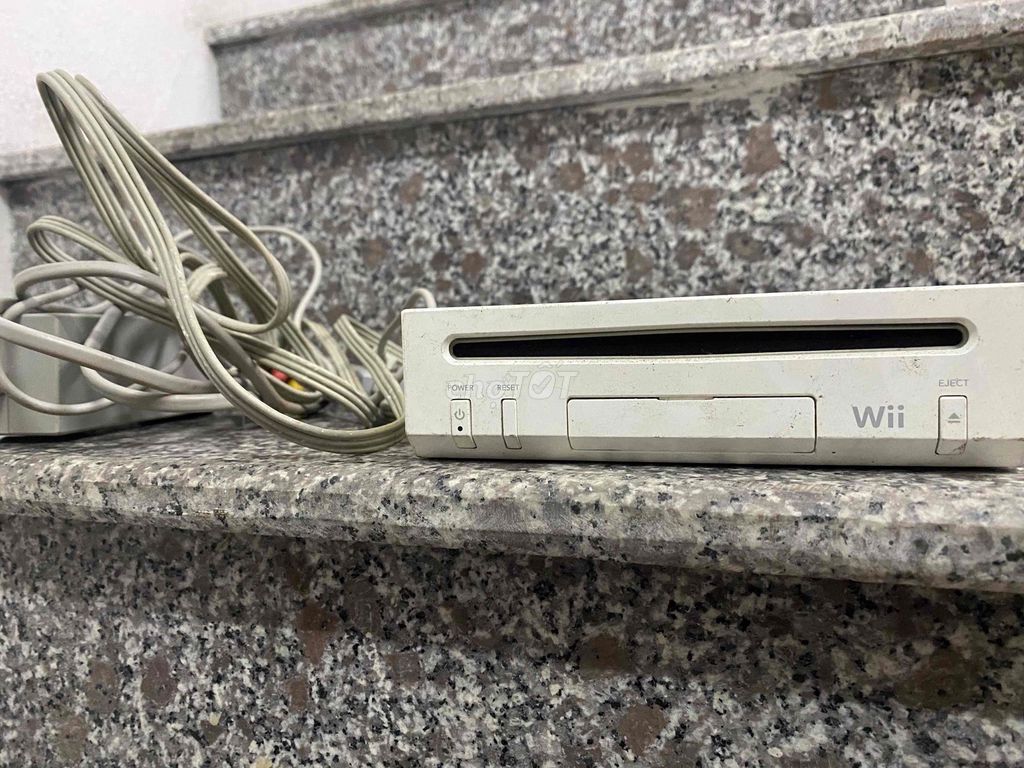 Máy chơi game Nintendo Wii Trắng. Mua bán Thiết bị chơi game tại Quận Cẩm Lệ Đà Nẵng được đăng bởi Mr Bin hình 1