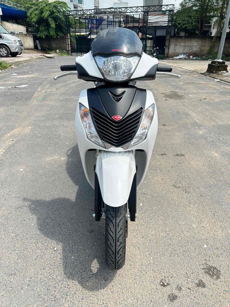 Honda SHi 150 2012 Trắng. Mua bán Xe máy tại Quận 12 Tp Hồ Chí Minh được đăng bởi Cửa hàng Xe máy 380 hình 2