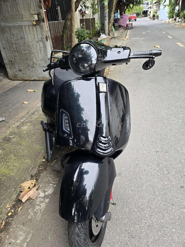 Vespa GTS 150. Mua bán Xe máy tại Quận 12 Tp Hồ Chí Minh được đăng bởi Tín hình 1