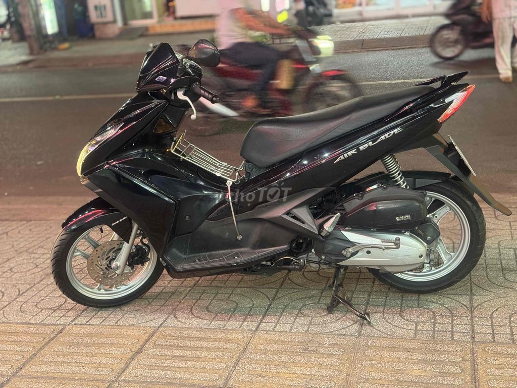 HONDA AIR BLADE 125 DK 2014 chính chủ. Mua bán Xe máy tại Quận Bình Tân Tp Hồ Chí Minh được đăng bởi xe máy TÂN TIẾN LỘC 1 hình 6